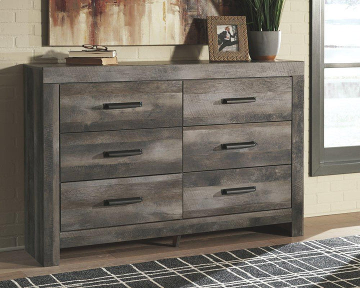 ASHLEY FURNITURE PKG000721 Queen Crossbuck Panel Bed With Dresser
