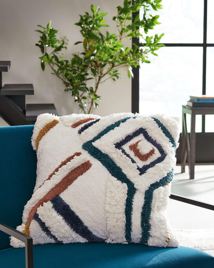 ASHLEY FURNITURE A1000925 Evermore Pillow set of 4