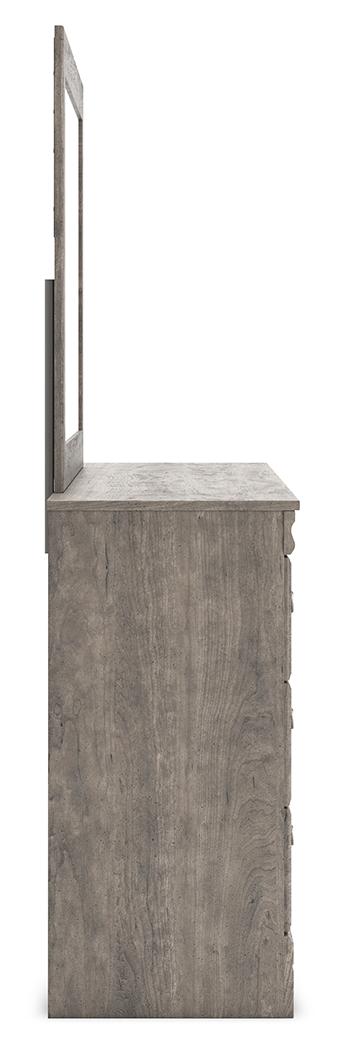 ASHLEY FURNITURE B1126B1 Bayzor Dresser and Mirror