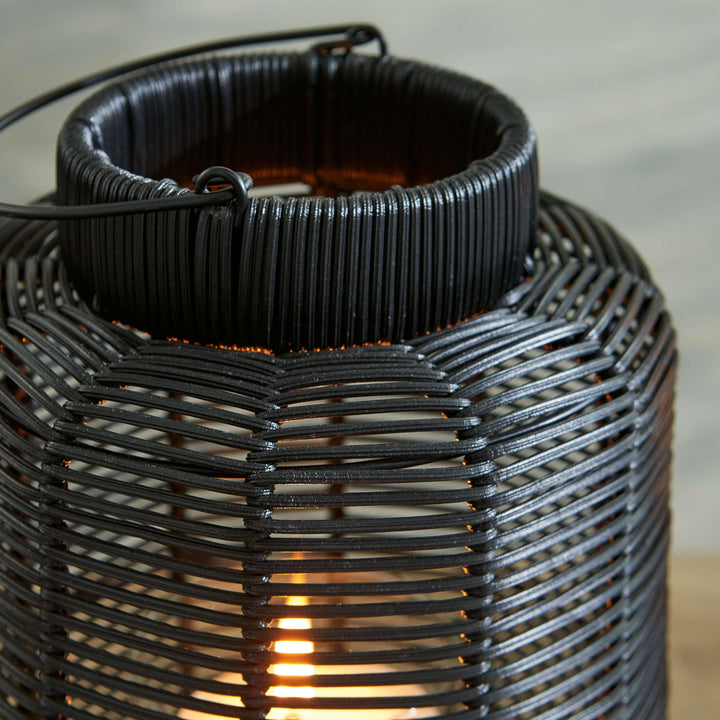 ASHLEY FURNITURE A2000563 Evonne Lantern