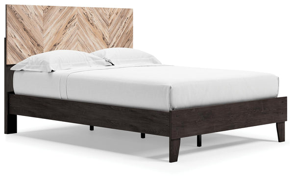 ASHLEY FURNITURE EB5514B4 Piperton Full Panel Platform Bed