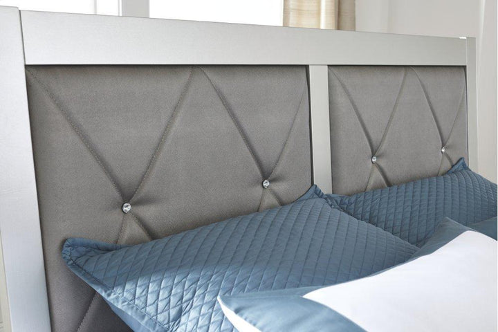 ASHLEY FURNITURE B560B4 Olivet King Panel Bed