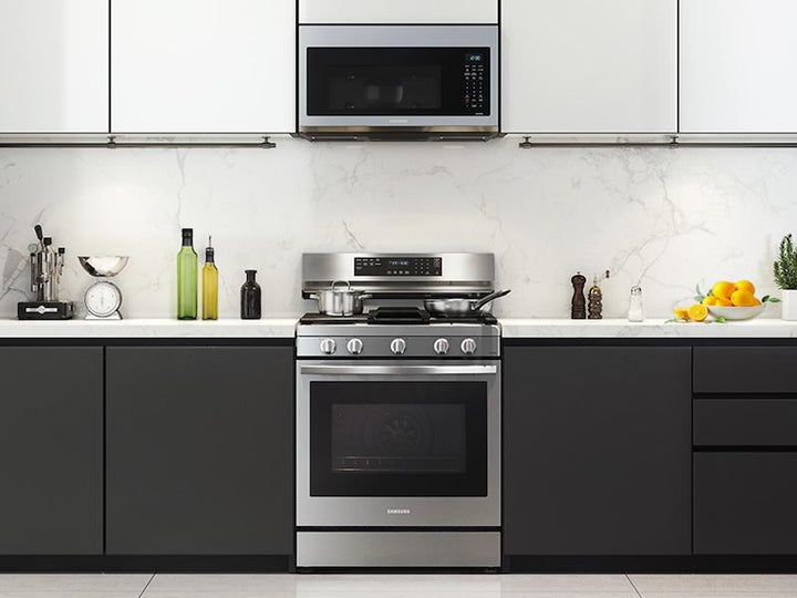 SAMSUNG NX60A6711SS 6.0 cu. ft. Smart Freestanding Gas Range with No-Preheat Air Fry, Convection+ & Stainless Cooktop in Stainless Steel