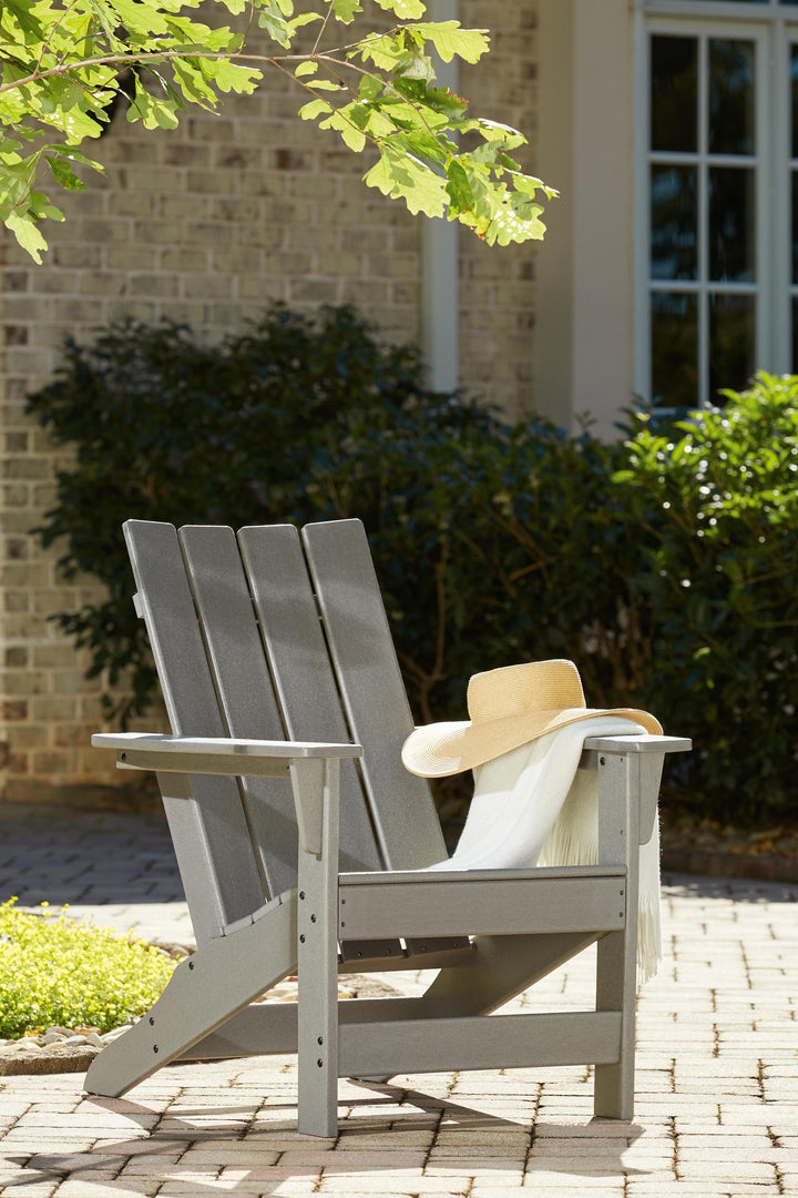 ASHLEY FURNITURE PKG011418 Outdoor Chair With End Table