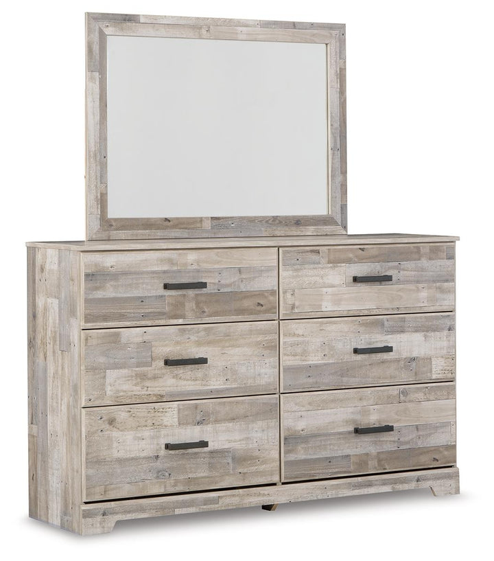 ASHLEY FURNITURE B3487B1 Hodanna Dresser and Mirror