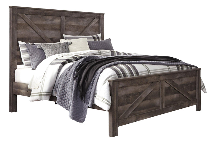 ASHLEY FURNITURE PKG005135 King Crossbuck Panel Bed With Mirrored Dresser