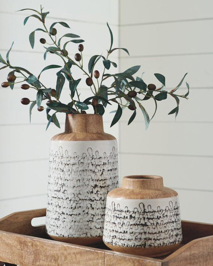 ASHLEY FURNITURE A2000127 Meghan Vase set of 2