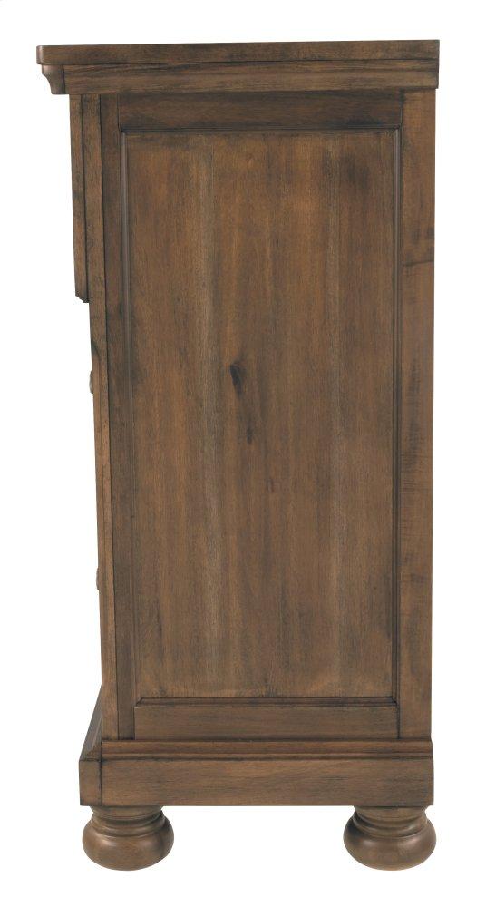 ASHLEY FURNITURE B719B1 Flynnter Dresser and Mirror