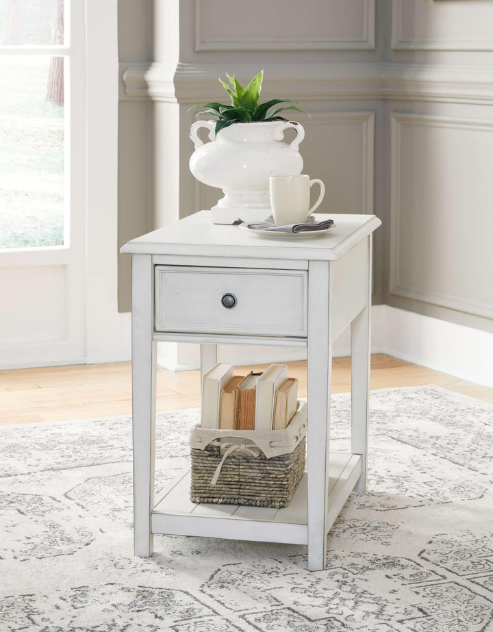 ASHLEY FURNITURE PKG010570 Coffee Table With 2 End Tables