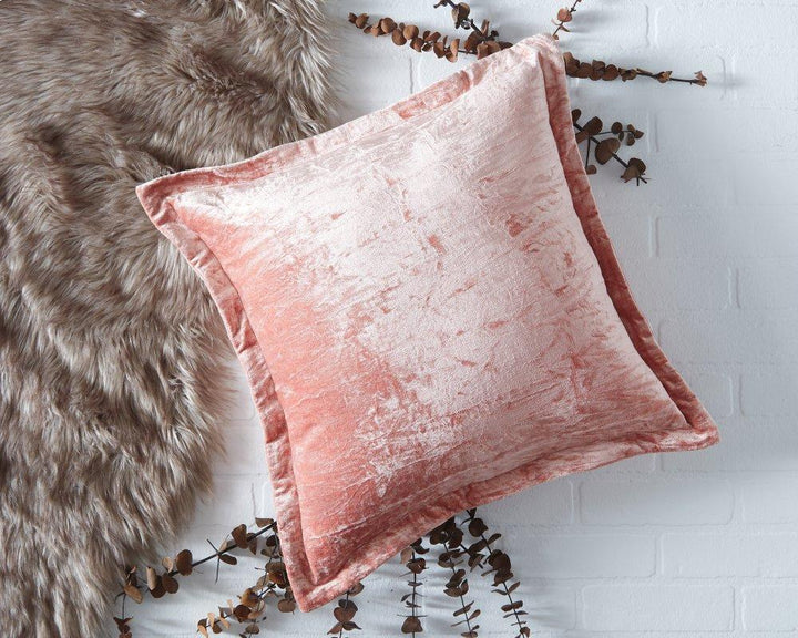 ASHLEY FURNITURE A1000901 Marvene Pillow set of 4