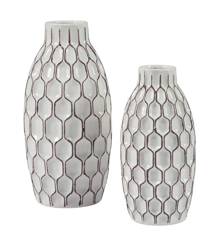 ASHLEY FURNITURE A2000329 Dionna Vase set of 2