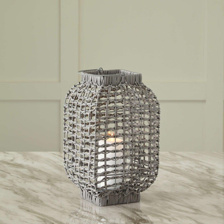 ASHLEY FURNITURE A2000566 Evonne Lantern