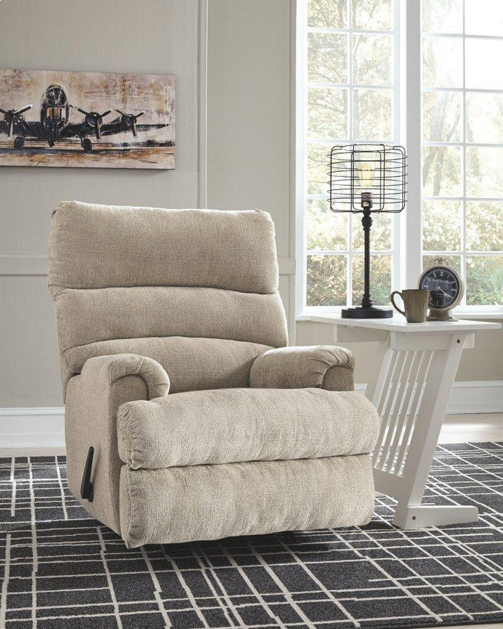 ASHLEY FURNITURE 4660425 Man Fort Recliner