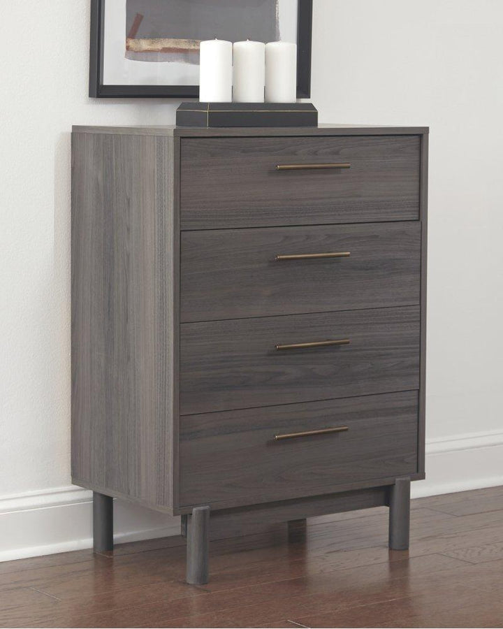 ASHLEY FURNITURE PKG008871 Queen Platform Bed With Dresser and Chest