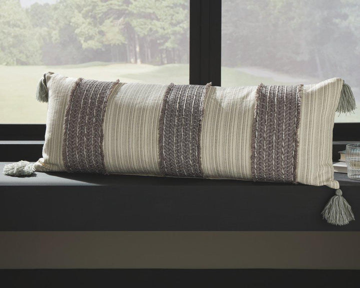 ASHLEY FURNITURE A1000816 Linwood Pillow set of 4