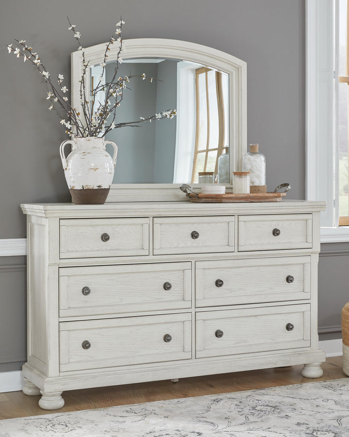 ASHLEY FURNITURE B742B1 Robbinsdale Dresser and Mirror