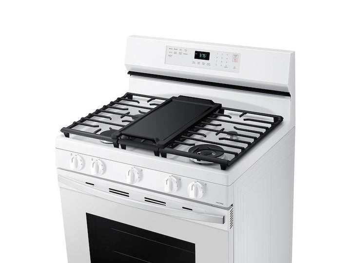 SAMSUNG NX60A6511SW 6.0 cu. ft. Smart Freestanding Gas Range with Integrated Griddle in White