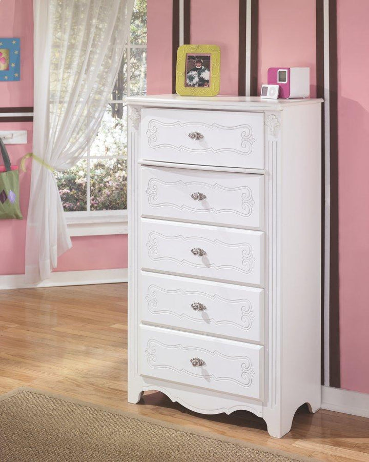 ASHLEY FURNITURE PKG002944 Full Poster Bed With Mirrored Dresser, Chest and Nightstand