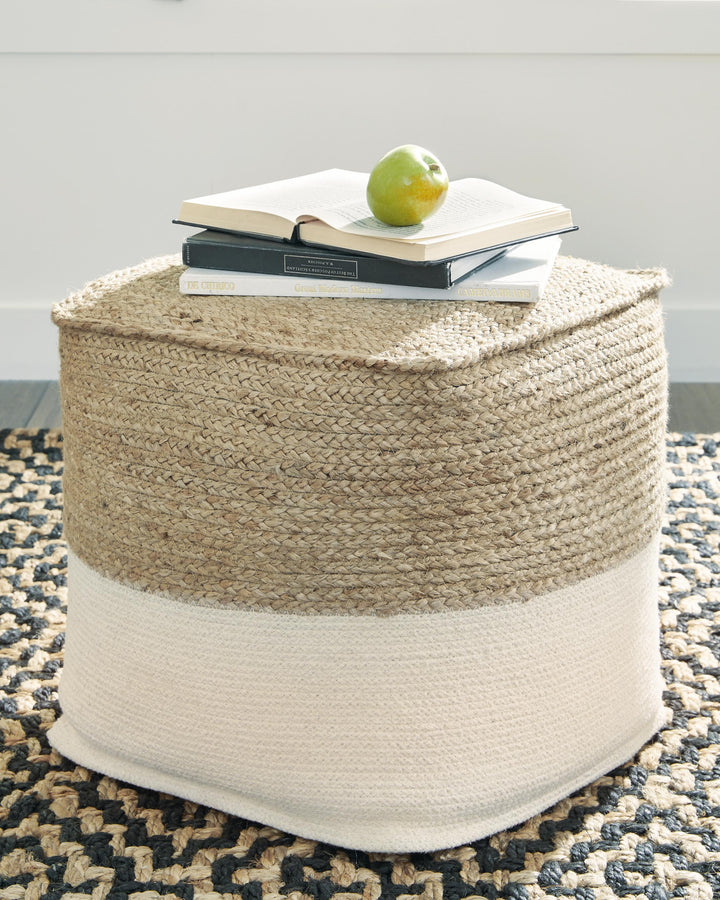 ASHLEY FURNITURE A1000831 Sweed Valley Pouf