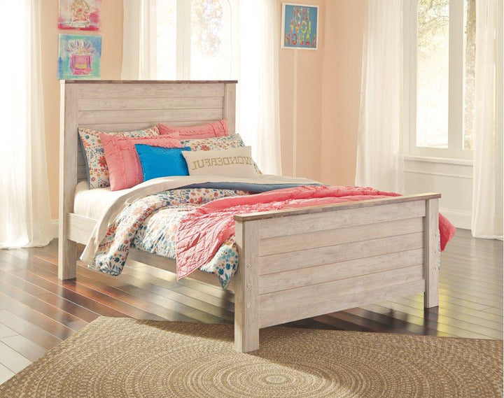 ASHLEY FURNITURE PKG004477 Full Panel Bed With Mirrored Dresser, Chest and 2 Nightstands