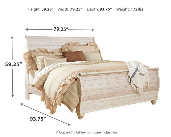 ASHLEY FURNITURE PKG014142 King Sleigh Bed With Mirrored Dresser and Nightstand