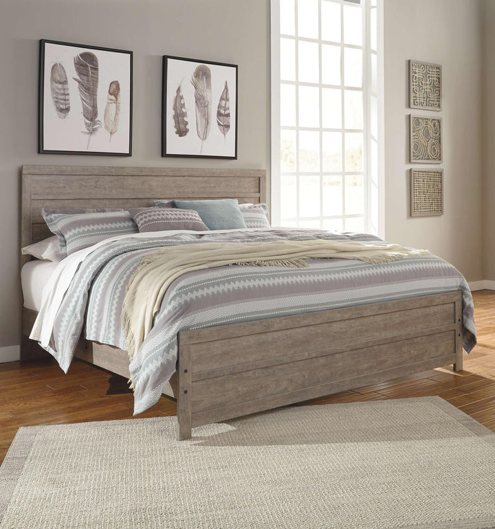 ASHLEY FURNITURE PKG011527 King Panel Bed With Dresser