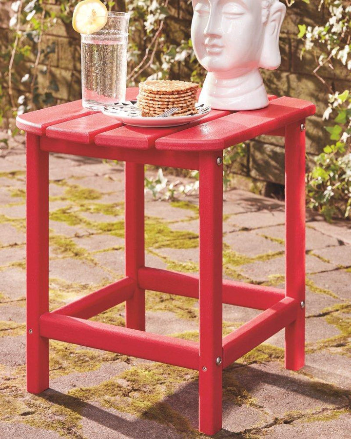 ASHLEY FURNITURE PKG008191 Outdoor Chair With End Table