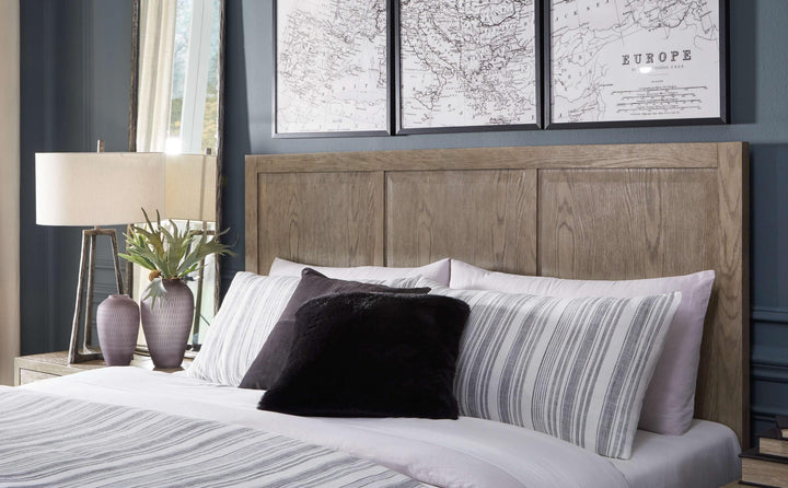 ASHLEY FURNITURE B983B8 Chrestner King Panel Bed