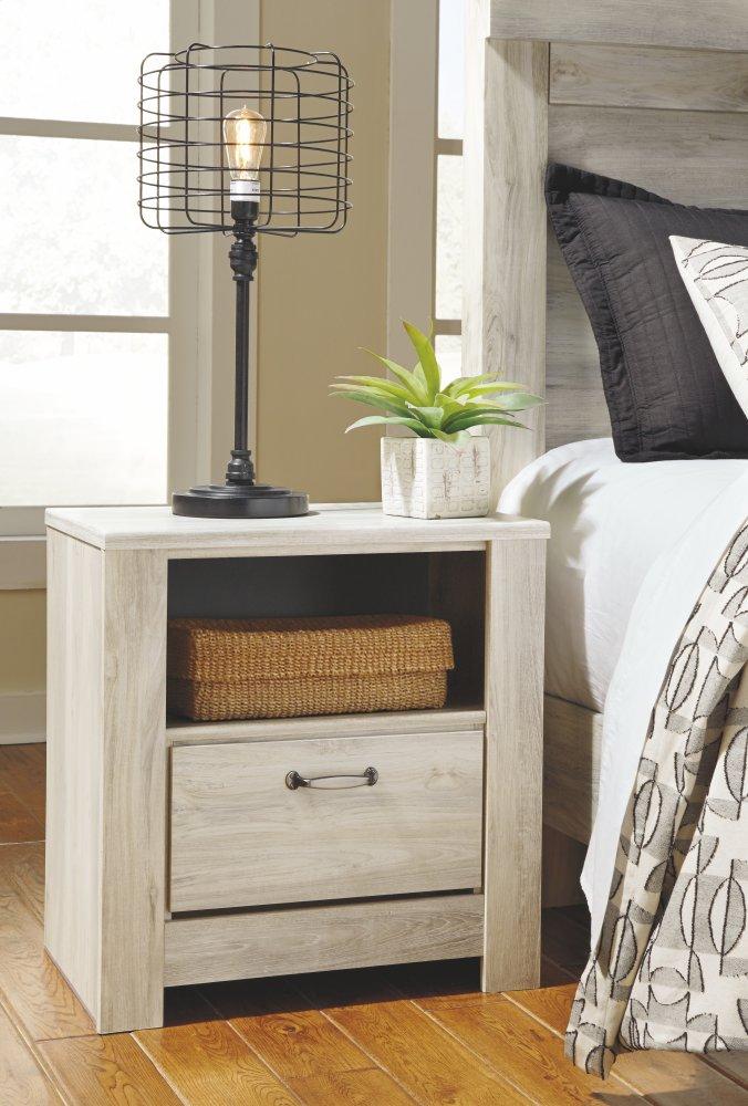 ASHLEY FURNITURE PKG004751 King Platform Bed With 2 Storage Drawers With Mirrored Dresser and 2 Nightstands