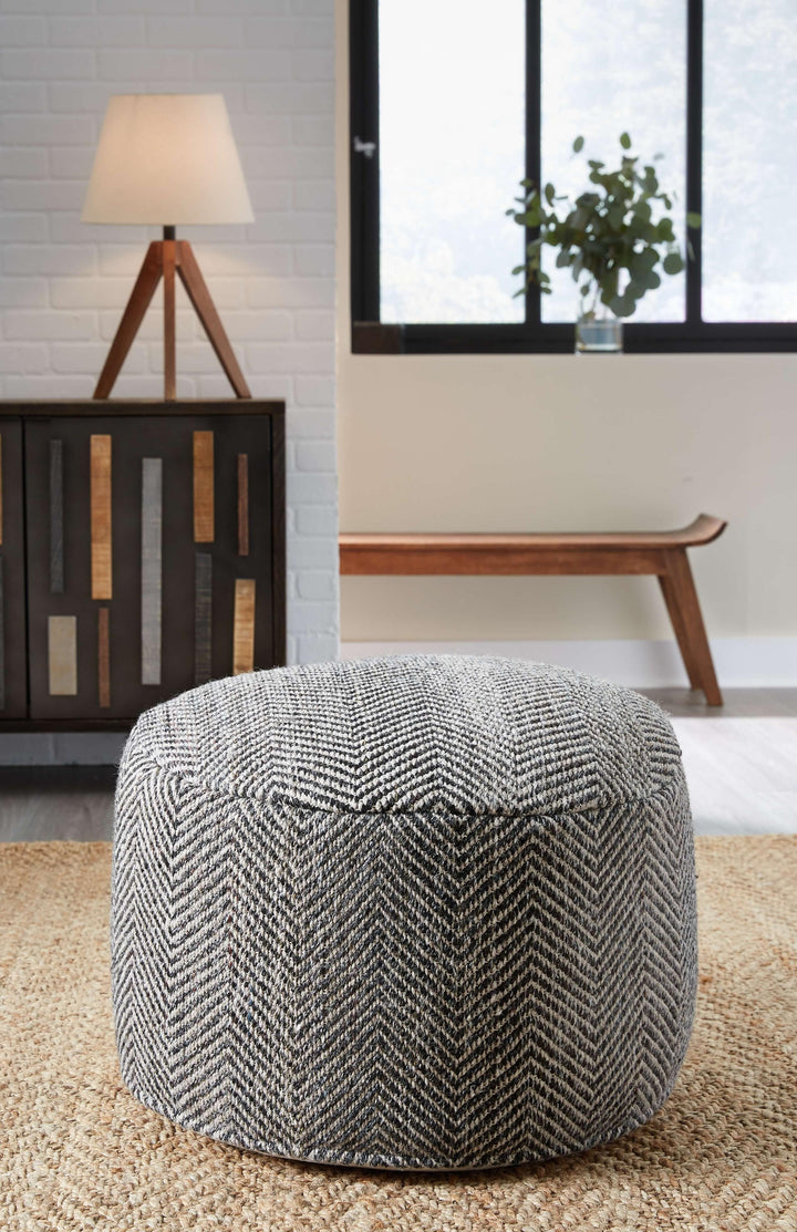 ASHLEY FURNITURE A1000936 Dordie Pouf