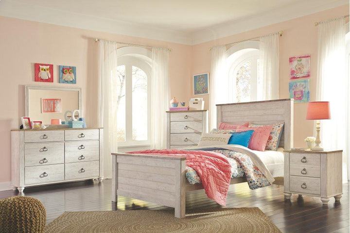 ASHLEY FURNITURE PKG004442 Full Panel Bed With Mirrored Dresser, Chest and Nightstand