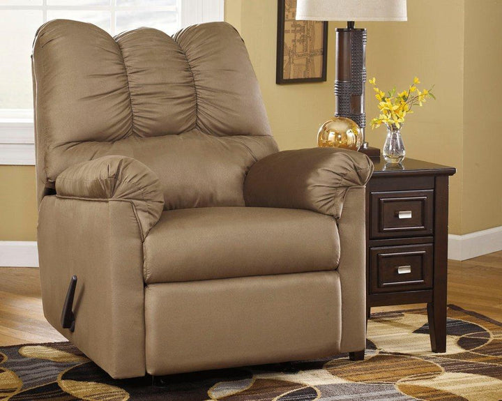 ASHLEY FURNITURE 7500225 Darcy Recliner