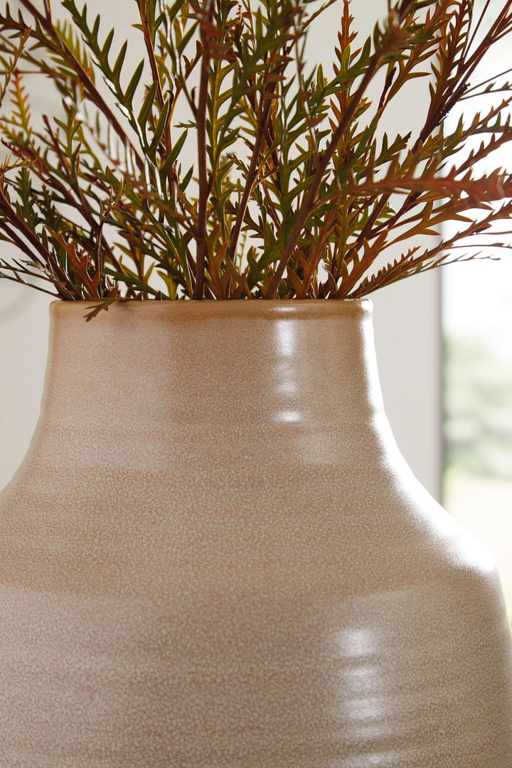 ASHLEY FURNITURE A2000582 Millcott Vase set of 2