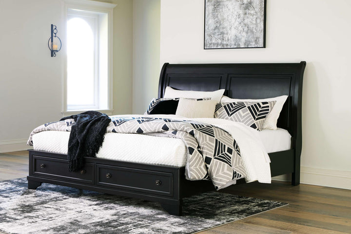 ASHLEY FURNITURE B739B6 Chylanta Queen Sleigh Storage Bed