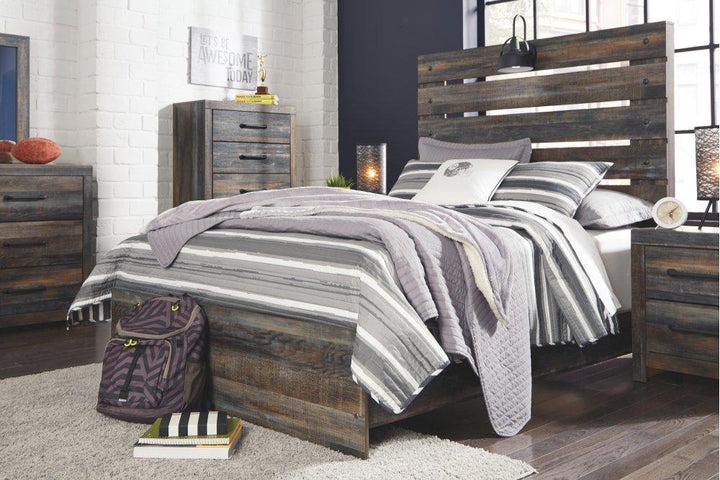 ASHLEY FURNITURE PKG007526 Full Panel Bed With Mirrored Dresser