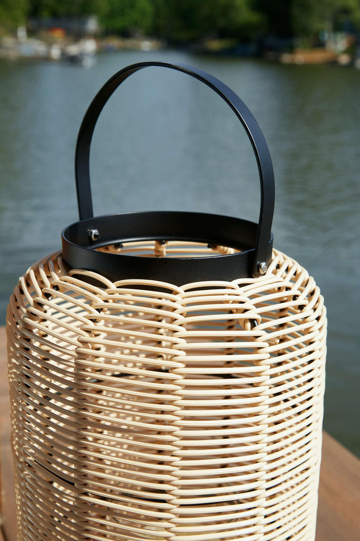 ASHLEY FURNITURE A2000571 Evonne Lantern