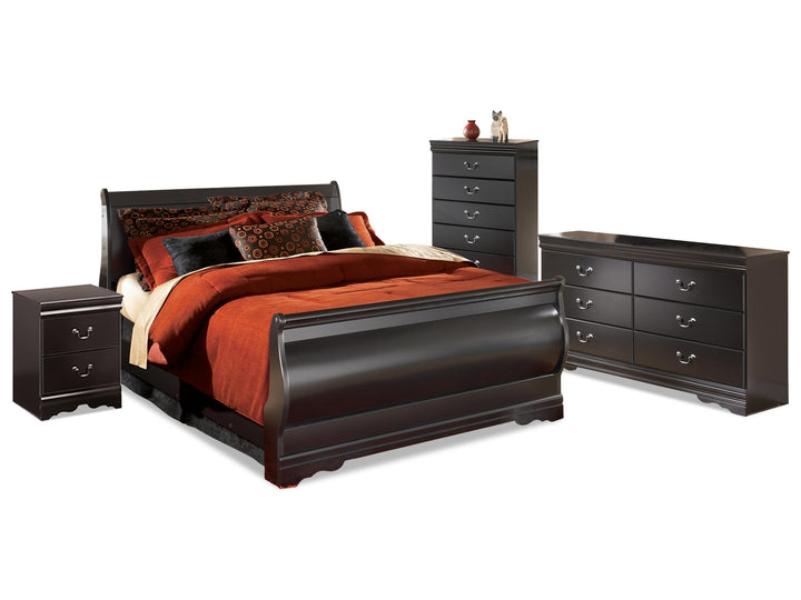 ASHLEY FURNITURE PKG014121 Queen Sleigh Bed With Mirrored Dresser and Nightstand