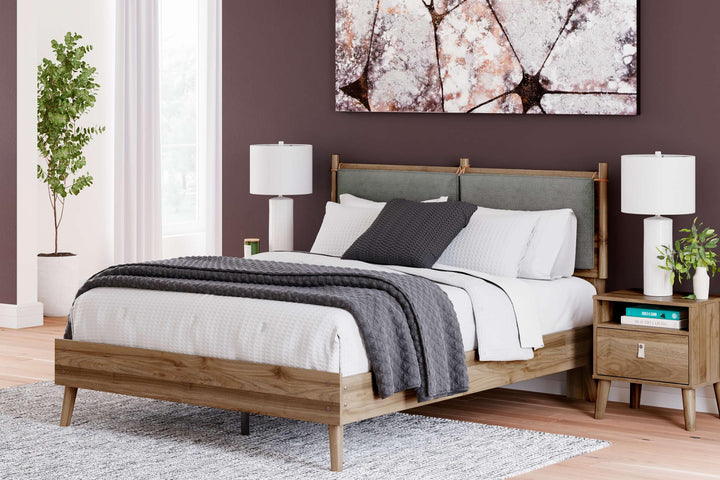 ASHLEY FURNITURE EB1187B3 Aprilyn Queen Panel Bed