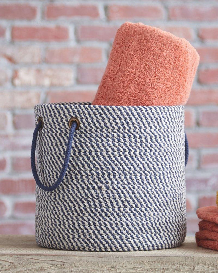 ASHLEY FURNITURE A2000430 Eider Basket