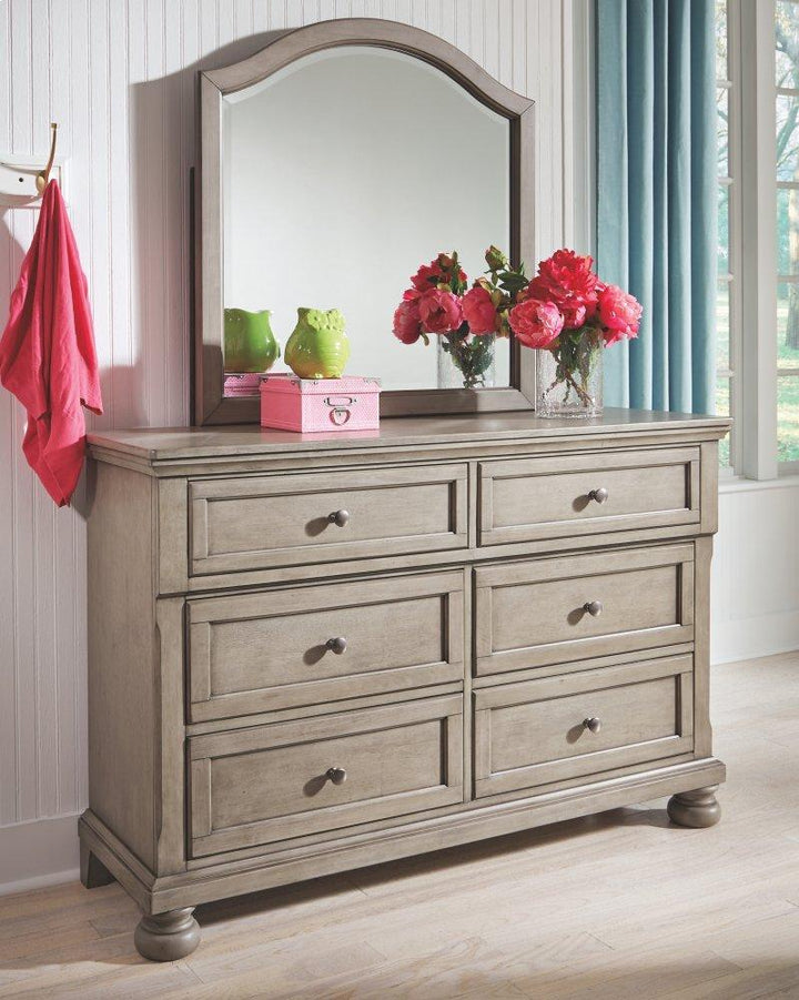 ASHLEY FURNITURE B733B20 Lettner Dresser and Mirror