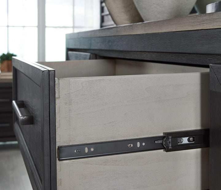 ASHLEY FURNITURE B989B1 Foyland Dresser and Mirror