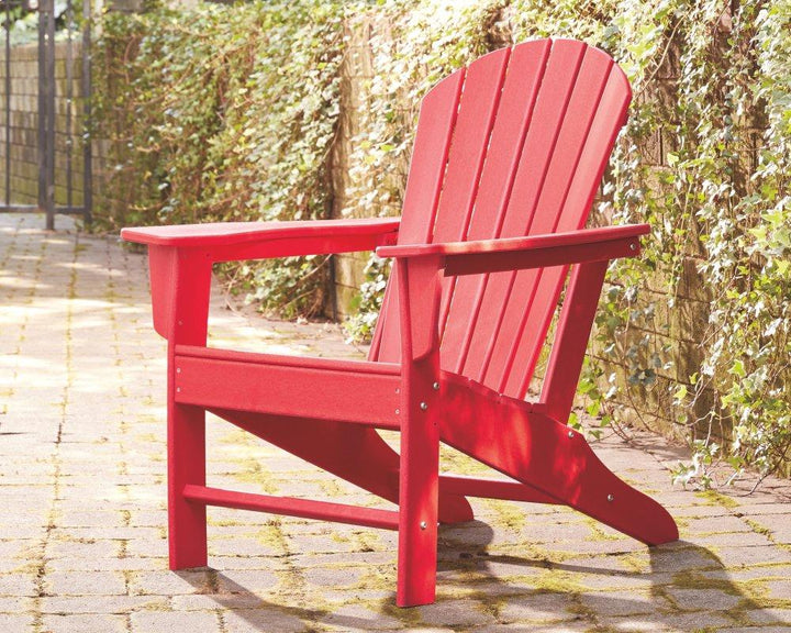 ASHLEY FURNITURE PKG008191 Outdoor Chair With End Table