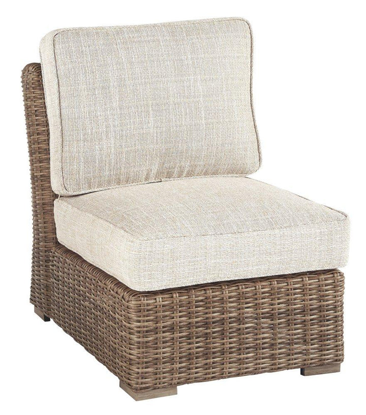 ASHLEY FURNITURE P791P8 Beachcroft 5-piece Outdoor Seating Set