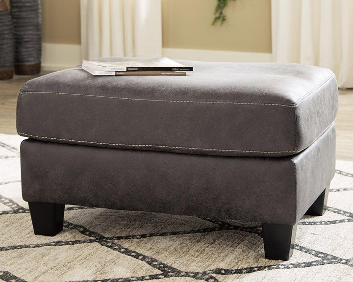 ASHLEY FURNITURE 9150114 Venaldi Ottoman