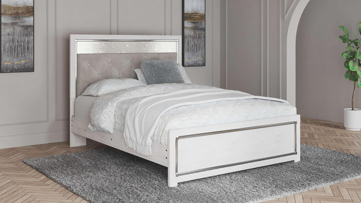 ASHLEY FURNITURE PKG009418 Queen Panel Bed With Dresser
