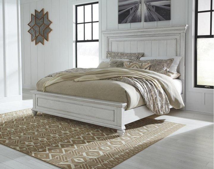 ASHLEY FURNITURE PKG007943 King Panel Bed With Dresser