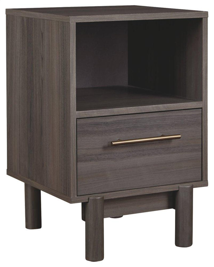 ASHLEY FURNITURE PKG008851 Queen Panel Headboard With Dresser and 2 Nightstands