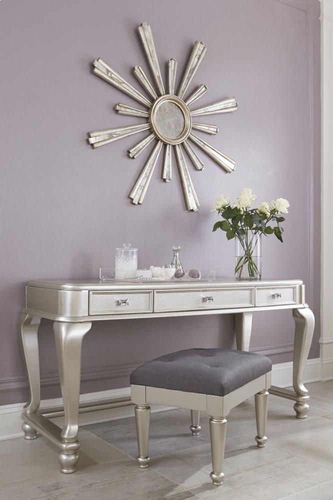 ASHLEY FURNITURE PKG006664 Youth Vanity With Chair