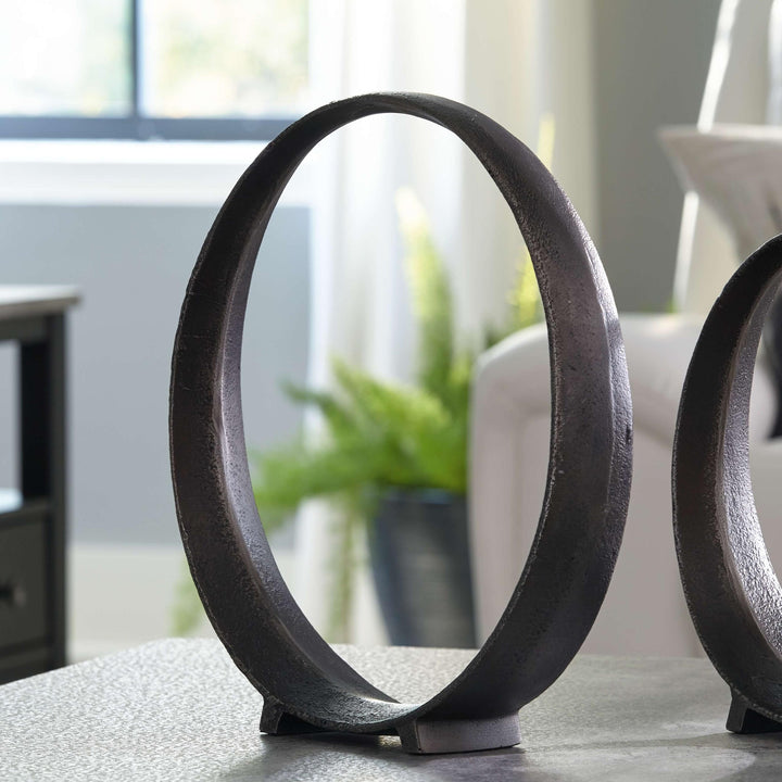 ASHLEY FURNITURE A2000498S Ryandale Sculpture