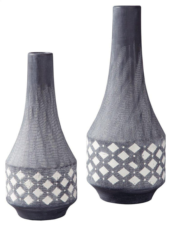 ASHLEY FURNITURE A2000262 Dornitilla Vase set of 2